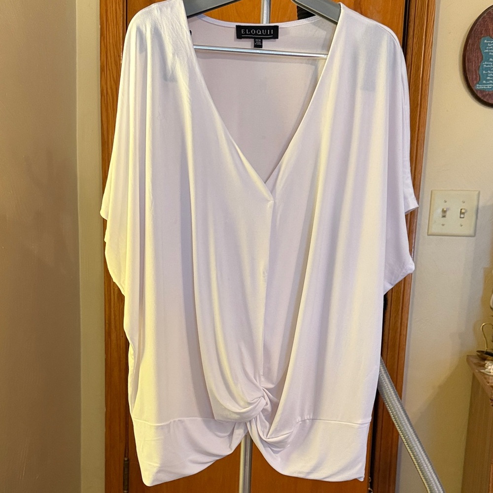 Eloquii Women's Cream Twist Front Blouse. Size 14/16. Great condition